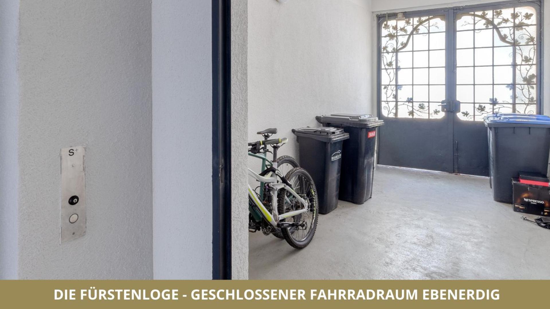 Neu Fewo Fuerstenloge 1-6 Pers Hinter Dem Markgraeflichen Opernhaus - 2 Schlafzimmer Mit Boxspringbetten 4 Einzel Oder 2 Doppelbetten, Balkon Und Einbaukueche, Barrierearm Bayreuth Dış mekan fotoğraf