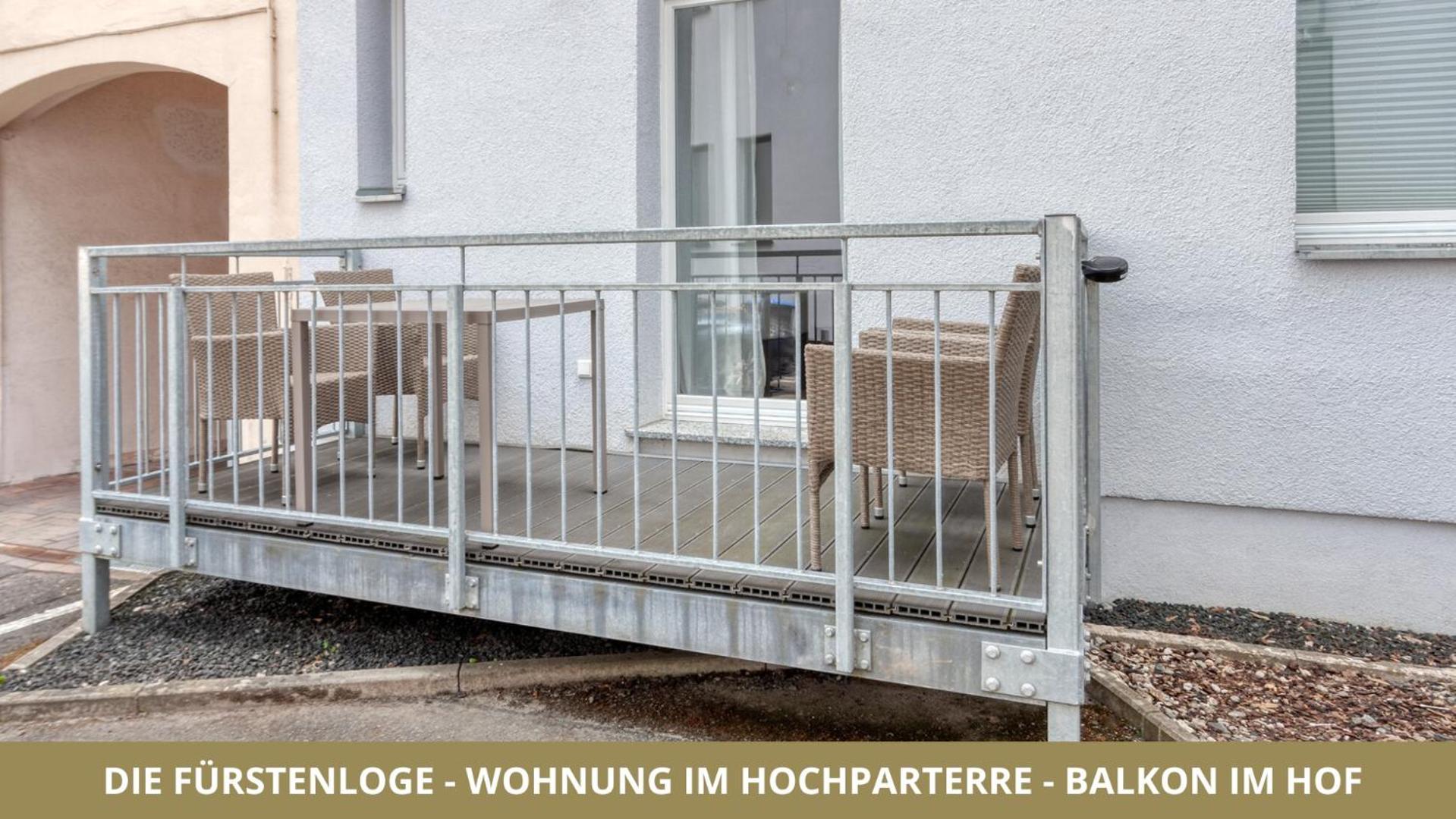 Neu Fewo Fuerstenloge 1-6 Pers Hinter Dem Markgraeflichen Opernhaus - 2 Schlafzimmer Mit Boxspringbetten 4 Einzel Oder 2 Doppelbetten, Balkon Und Einbaukueche, Barrierearm Bayreuth Dış mekan fotoğraf